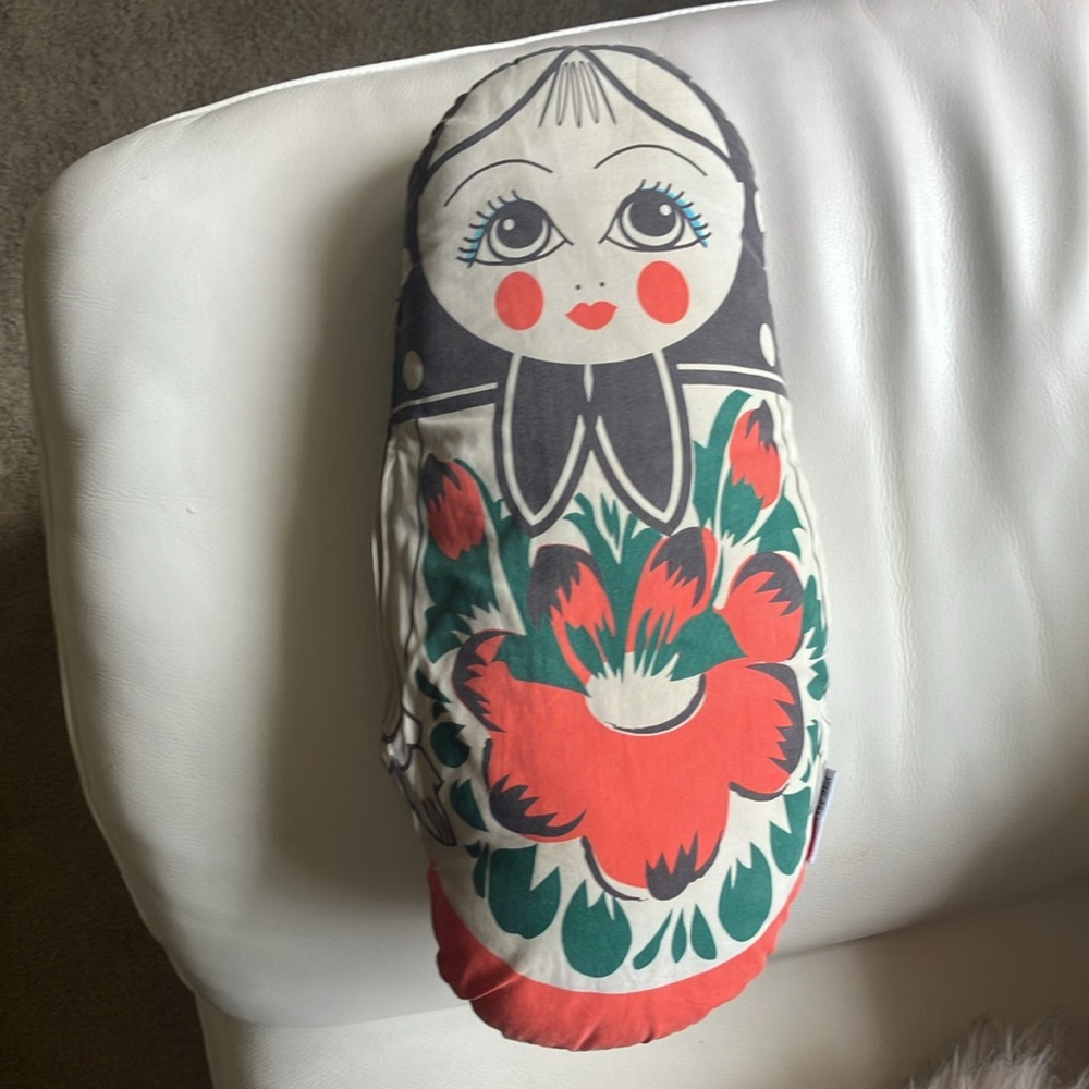 Russian Dolls Life in the 21st Pillows - Picture 2 of 9